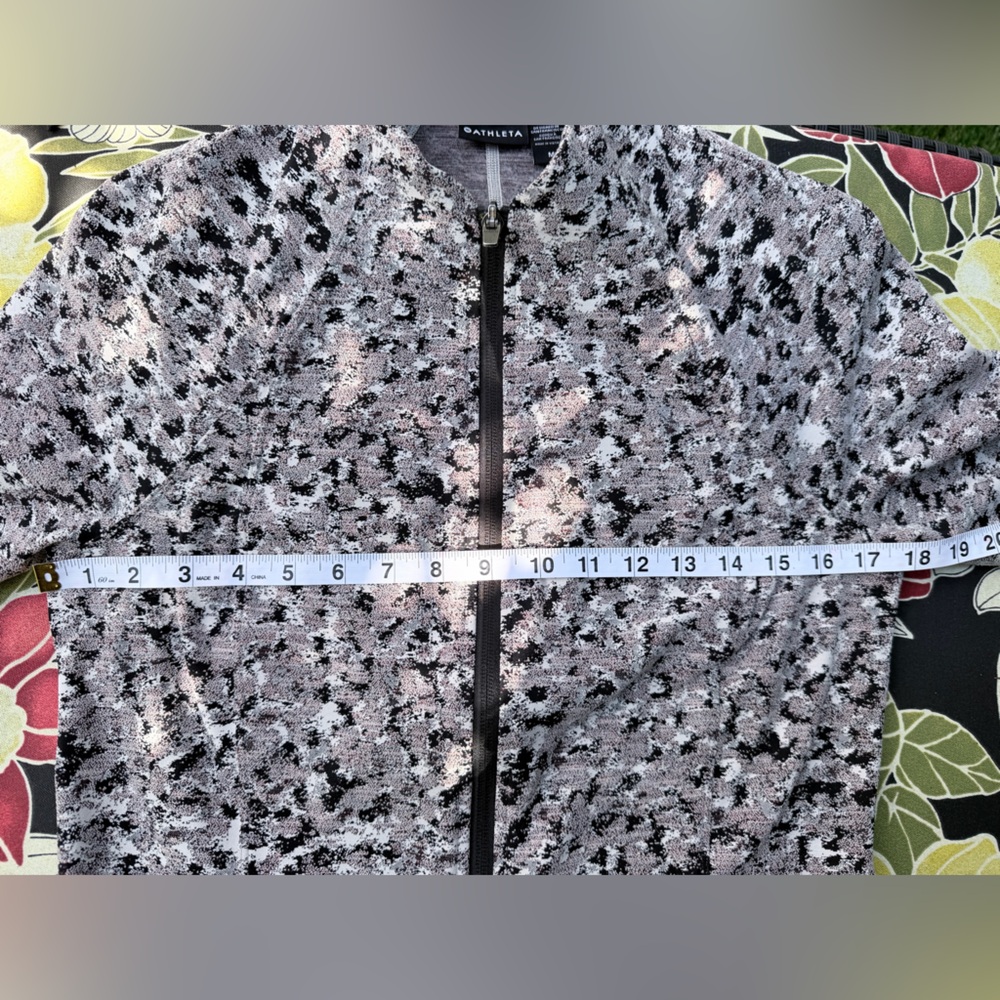 Athleta Salutation Full Zip Athletic Jacket - image 6